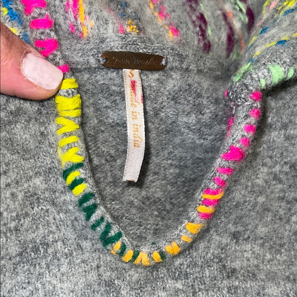Free People Sweater 🐣🐰with Multicolor Accents - Picture 4 of 10